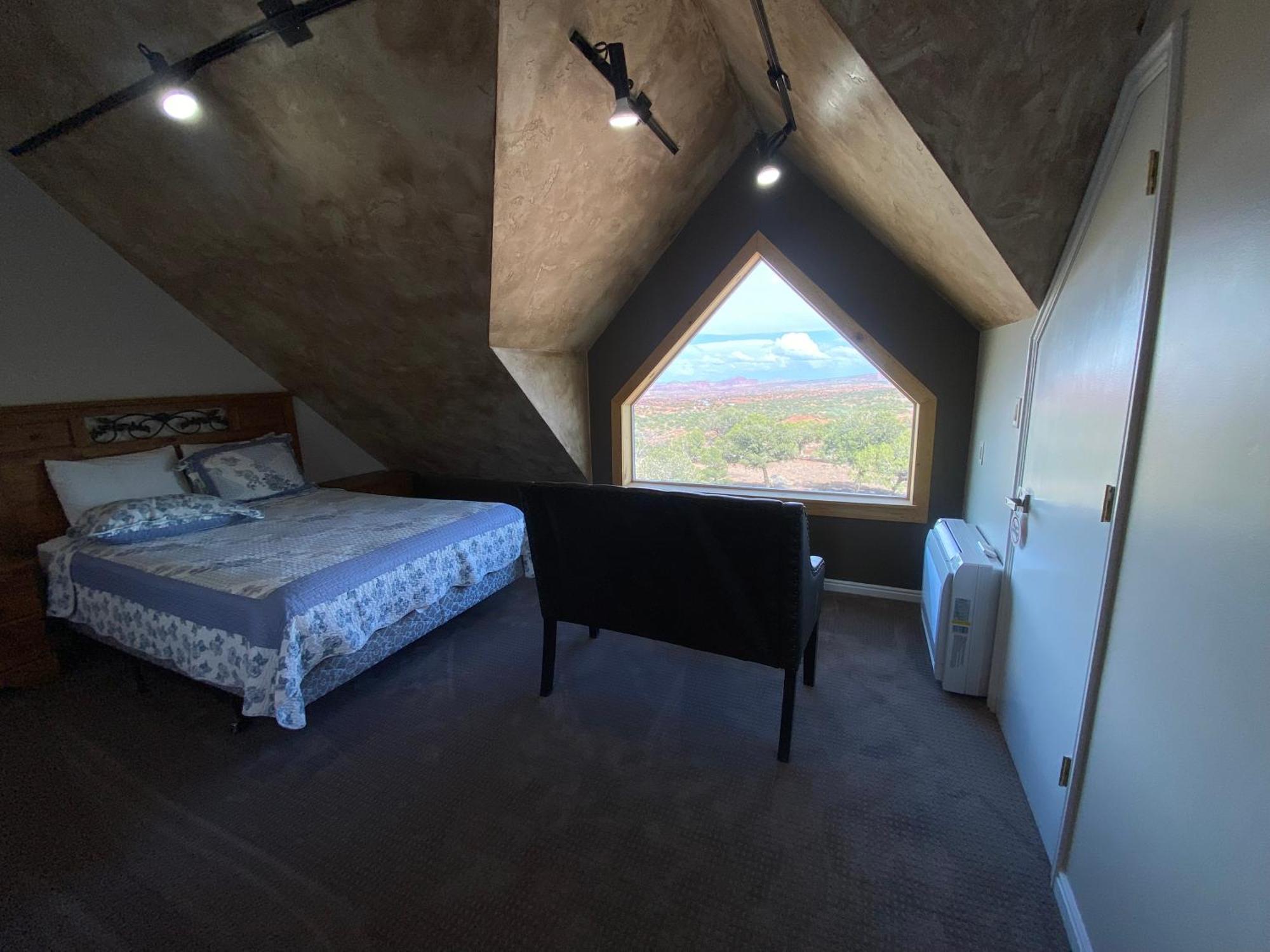 Skyridge Inn Торри Экстерьер фото