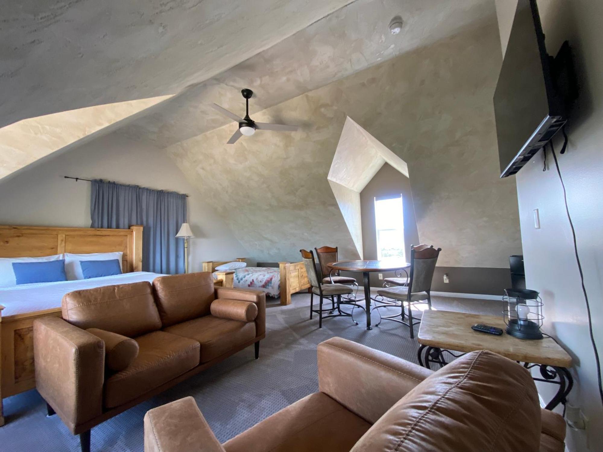 Skyridge Inn Торри Экстерьер фото